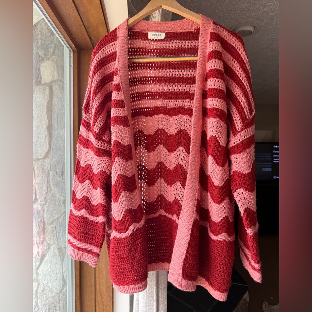 Umgee Red & Pink Open-Front Crochet Cardigan